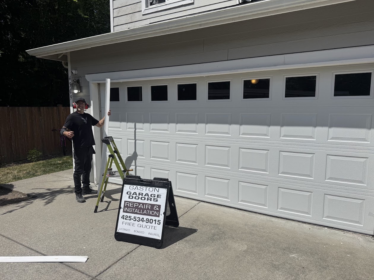 Garage door replacement work by Gaston's Garage Doors in Everett WA